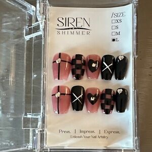 Pink & Black Press-On Nails - Heart & Gem Accent